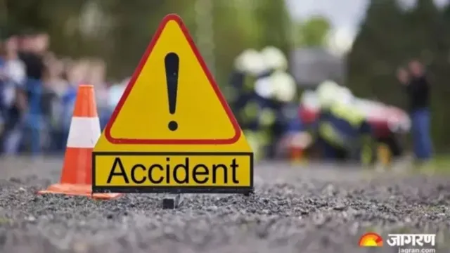 पौनी-रियासी मार्ग सड़क हादसा, टेंपो ट्रैवलर और डंपर की टक्कर में चार लोग घायल

